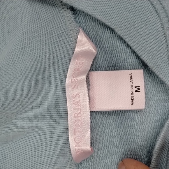 Victoria Secret Vintage Aque Blue size medium with shimmer blue striped side - Picture 11 of 13